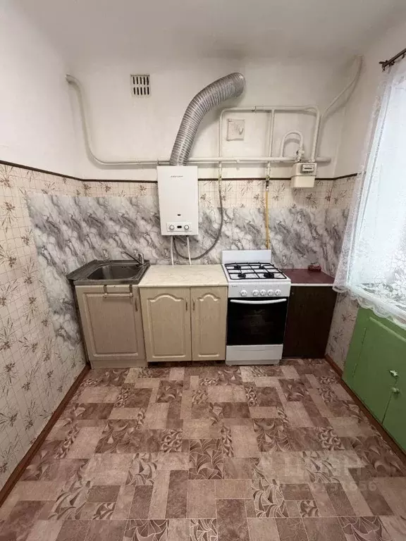 2-к кв. Псковская область, Великие Луки Комсомольская ул., 4 (43.0 м) - Фото 1