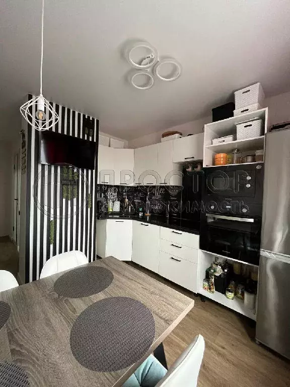 Продается 2-комнатная квартира - Фото 1