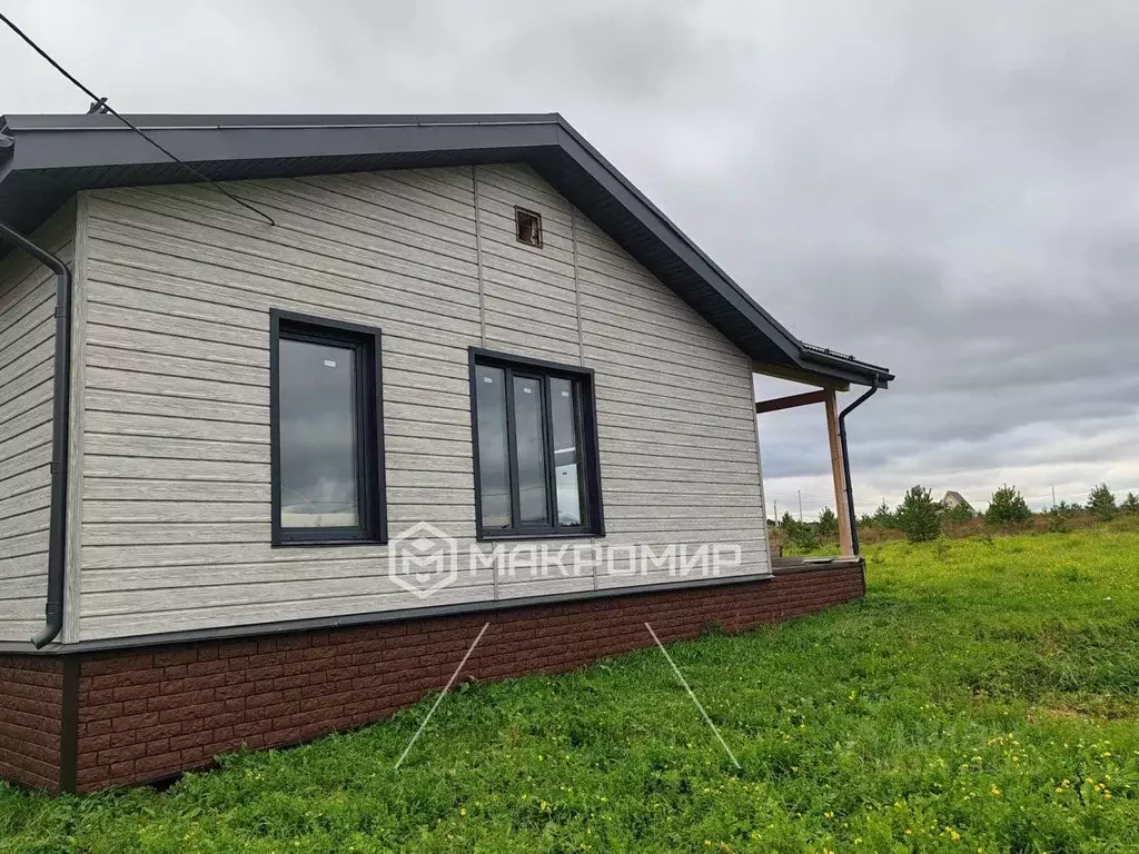 Дом в Кировская область, Слободской район, Бобинское с/пос, д. Большие ... - Фото 1