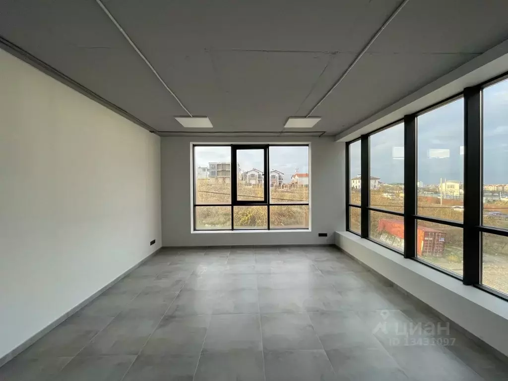 Офис в Краснодарский край, Геленджик ул. Рыбникова, 3 (28.0 м) - Фото 1
