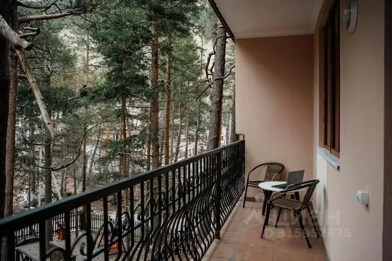 1-к кв. Кабардино-Балкария, Эльбрусский район, с. Терскол ул. ... - Фото 0