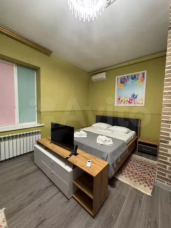 Комната 70 м, 1/7 эт. - Фото 0