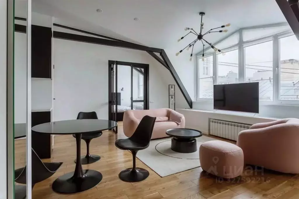 3-к кв. Москва ул. Петровка, 17С2 (100.0 м) - Фото 2