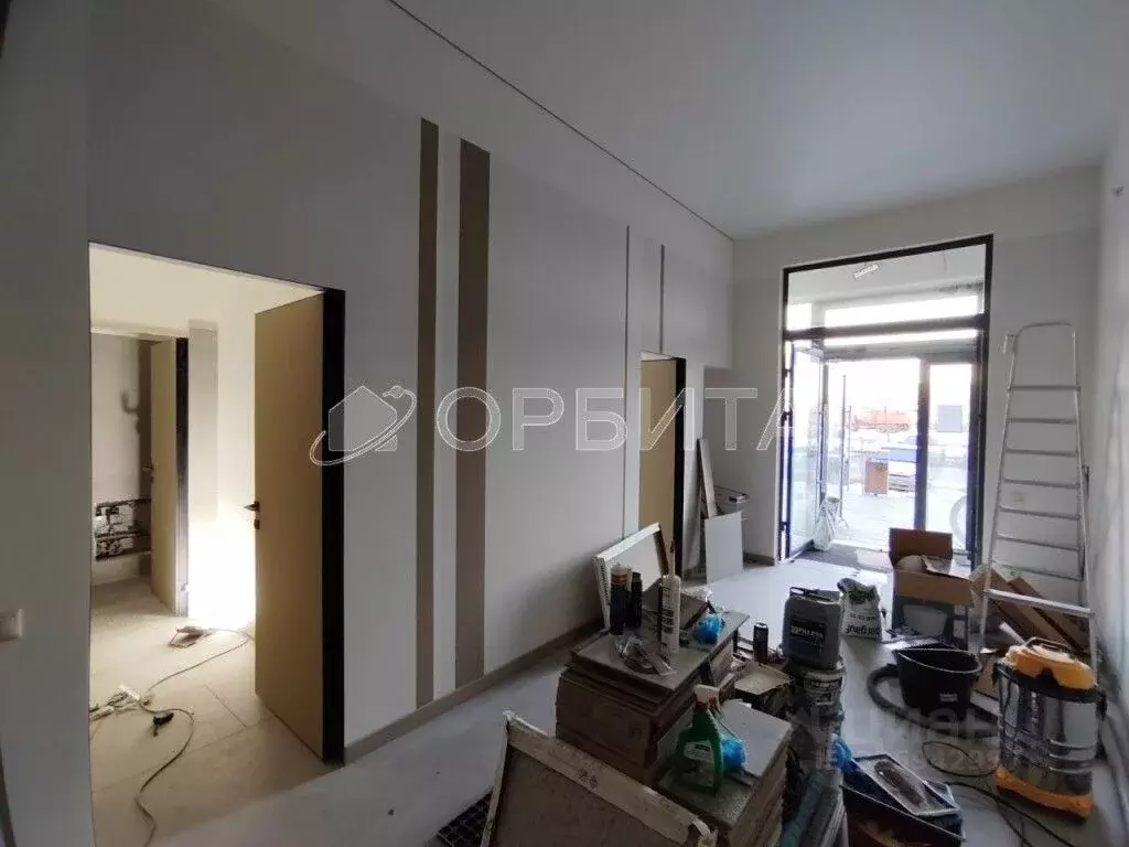 Помещение свободного назначения в Тюменская область, Тюмень ул. ... - Фото 2