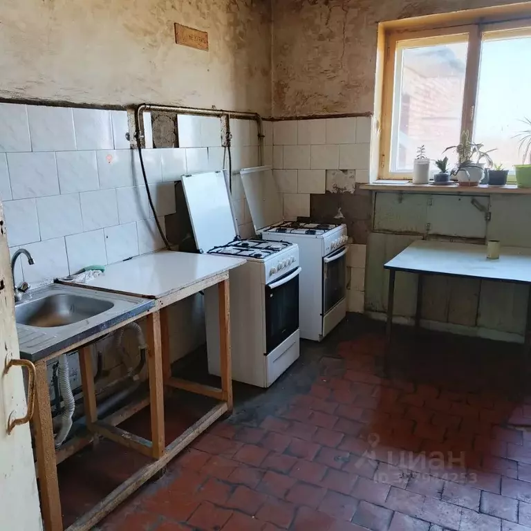 Комната Новгородская область, Великий Новгород ул. Саши Устинова, 3 ... - Фото 1