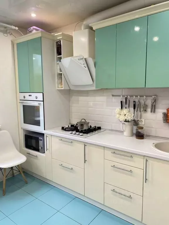 3-к кв. Вологодская область, Череповец Ленинградская ул., 19/20 (67.0 ... - Фото 2