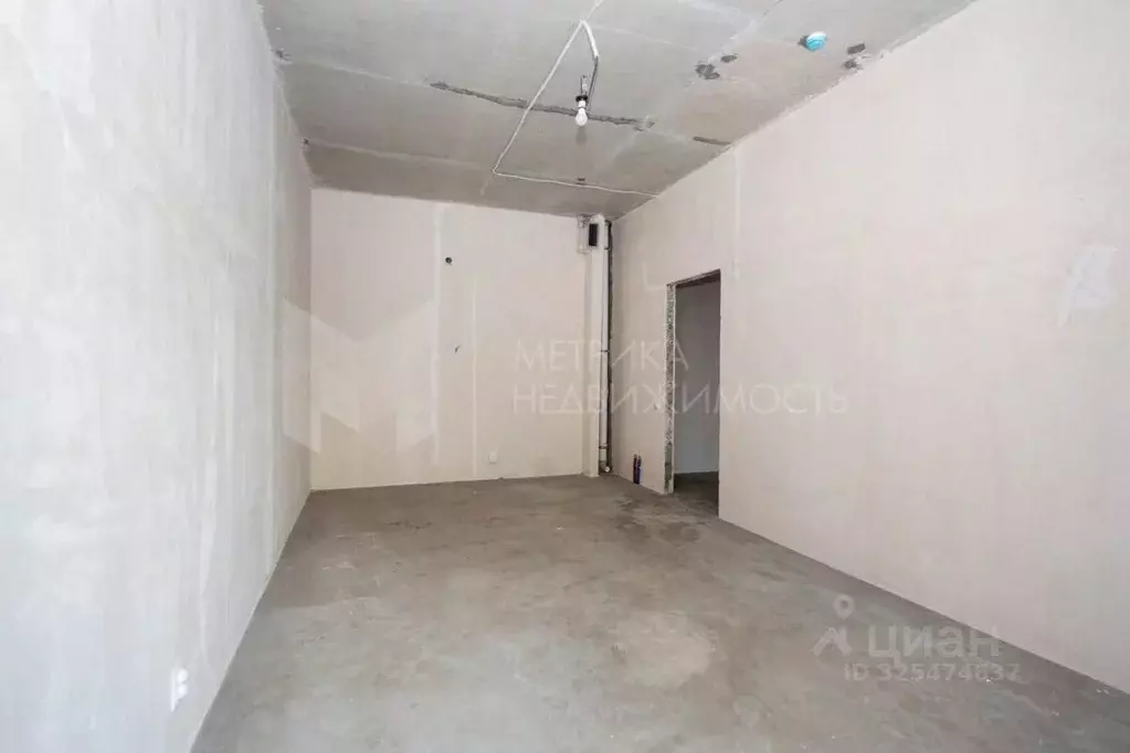 2-к кв. Тюменская область, Тюмень ул. Николая Машарова, 8 (68.0 м) - Фото 1