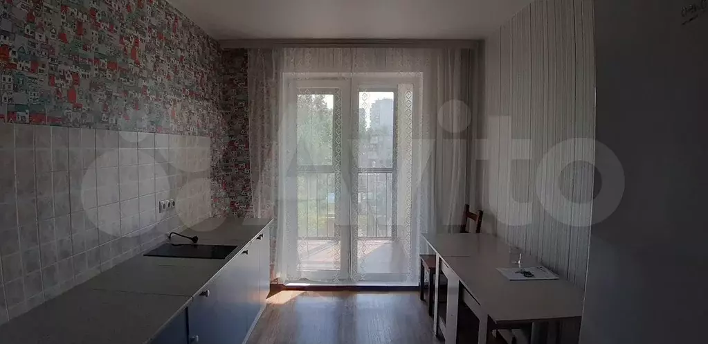 1-к. квартира, 40 м, 4/18 эт. - Фото 1