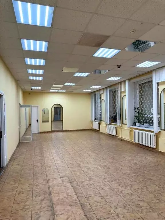 Торговая площадь в Архангельская область, Архангельск ул. Суворова, 14 ... - Фото 1