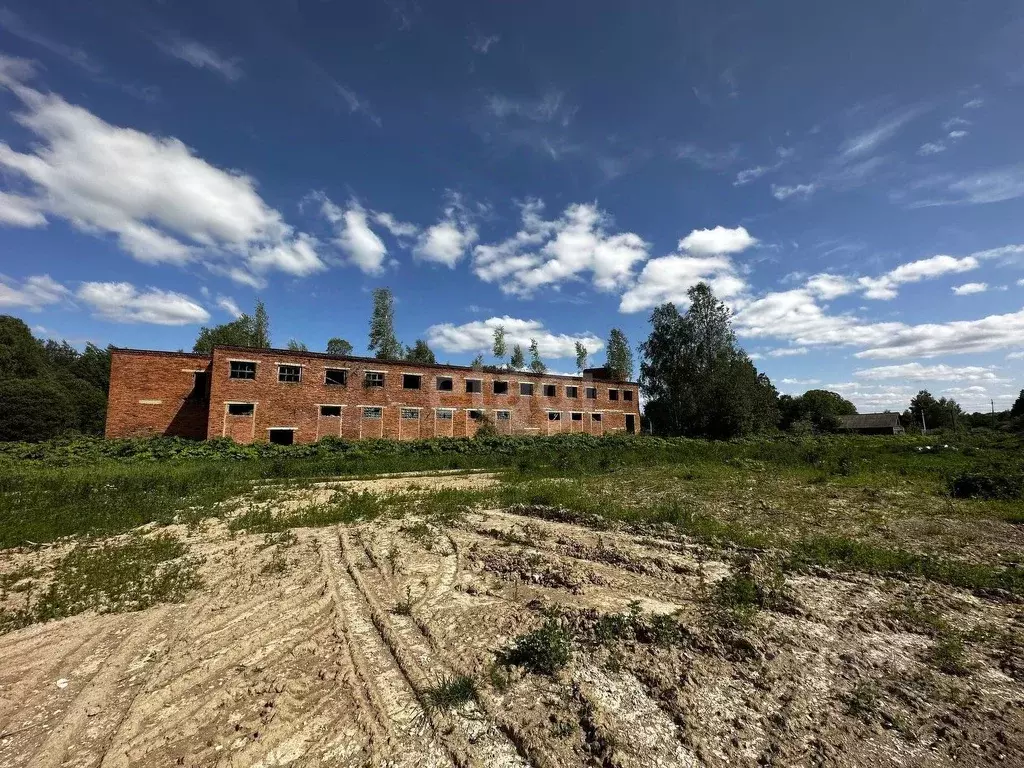 Склад в Калужская область, Медынский район, Гусево с/пос, д. Гусево  ... - Фото 1