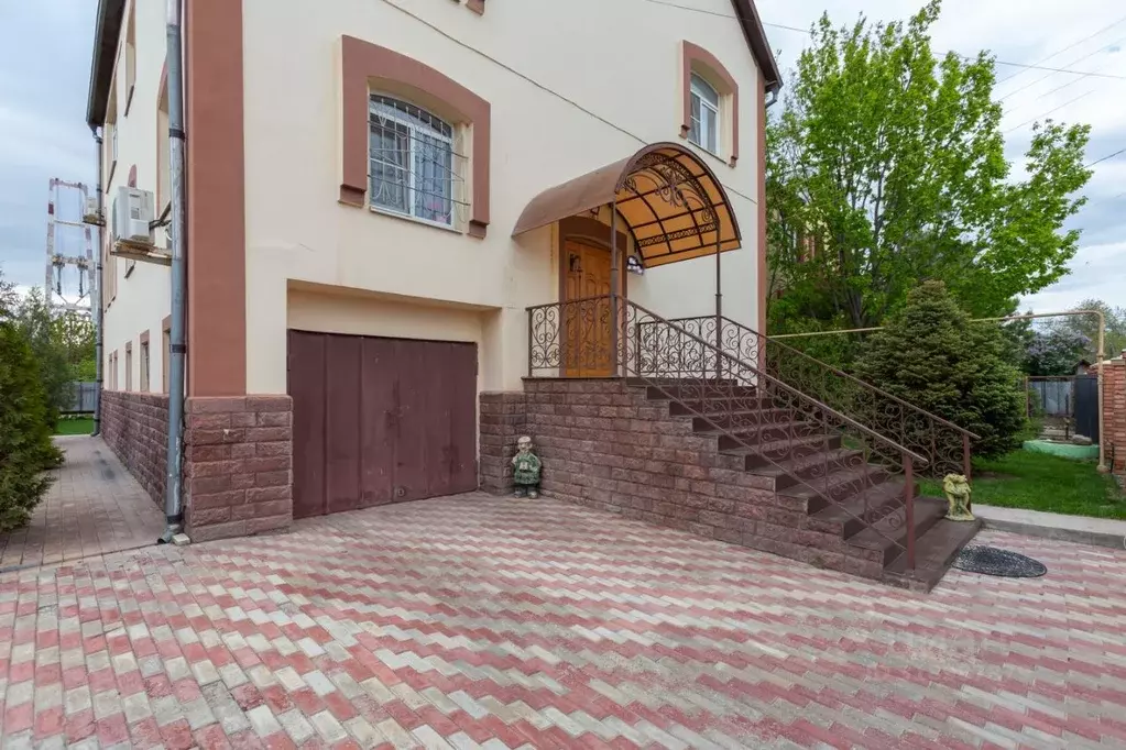 Дом в Астраханская область, Астрахань ул. Кулибина (354 м) - Фото 1