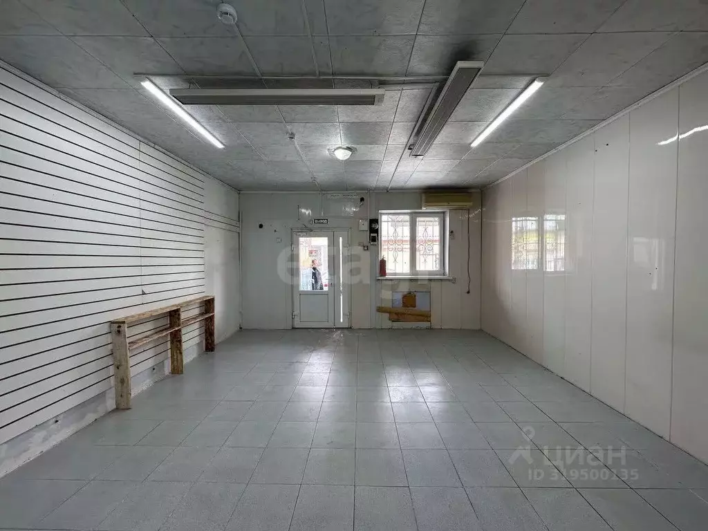 Торговая площадь в Калмыкия, Элиста ул. В.И. Ленина, 9с31 (26 м) - Фото 0