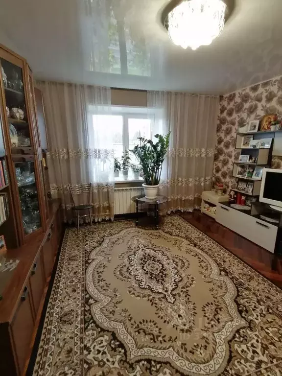 3-к кв. Ленинградская область, Тихвин 2-й мкр, 3 (66.5 м) - Фото 1