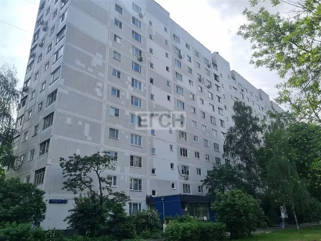 Продается комната в 3-комнатной квартире - Фото 0