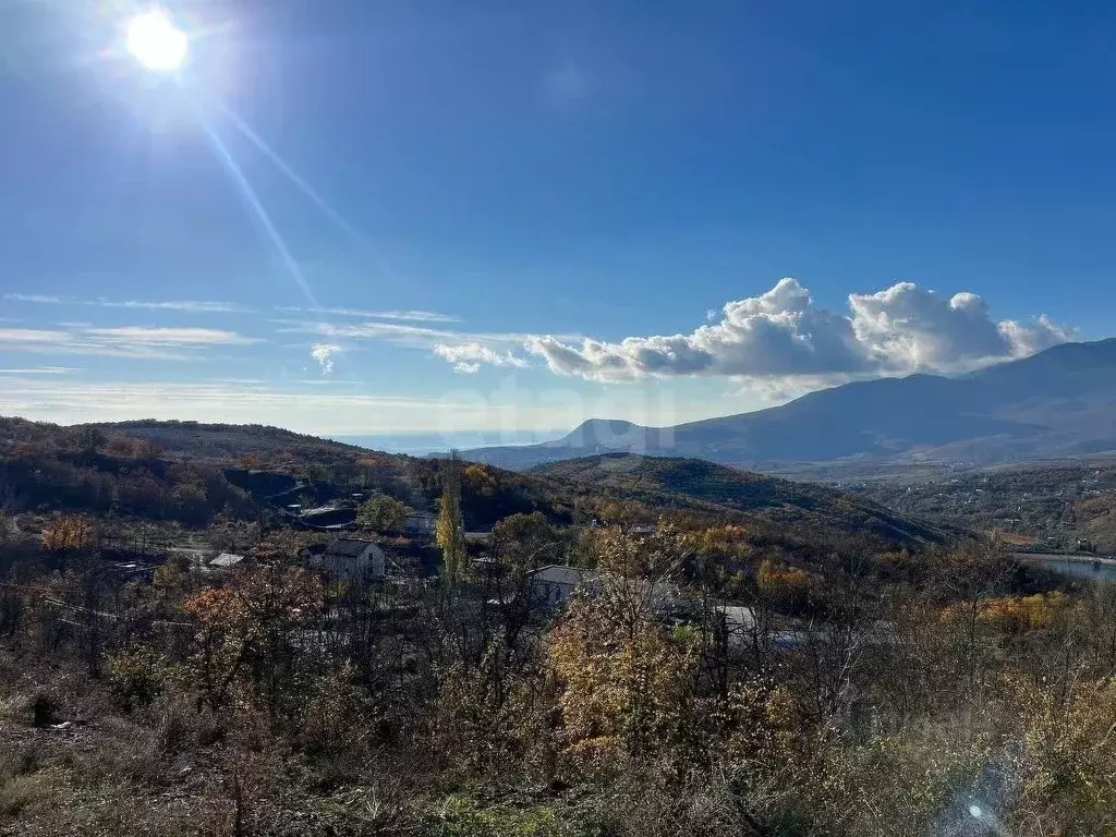 Участок в Крым, Алушта муниципальный округ, с. Лучистое  (5.0 сот.) - Фото 0