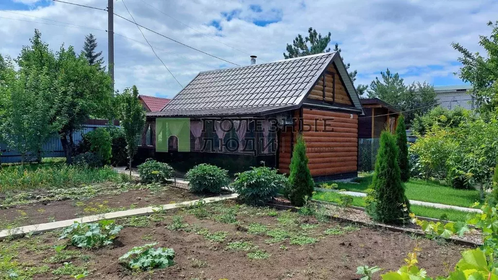 Дом в Саратовская область, Энгельсский район, Красноярское ... - Фото 1