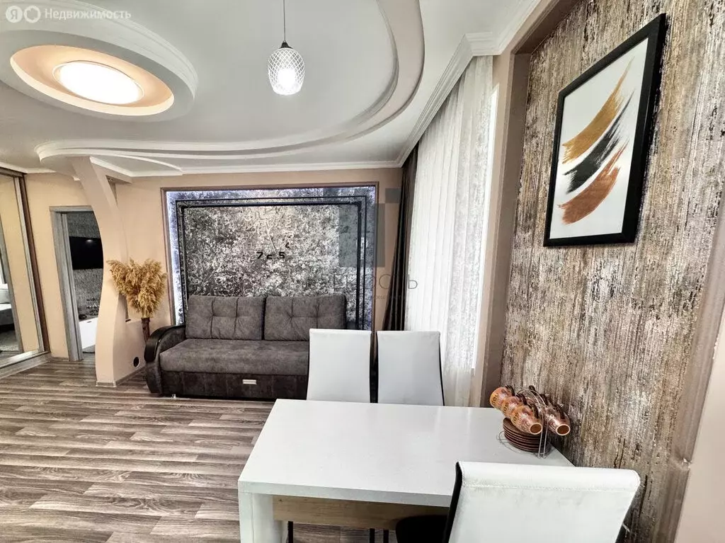 2-комнатная квартира: Мелеуз, улица Комарова, 5 (40 м) - Фото 0