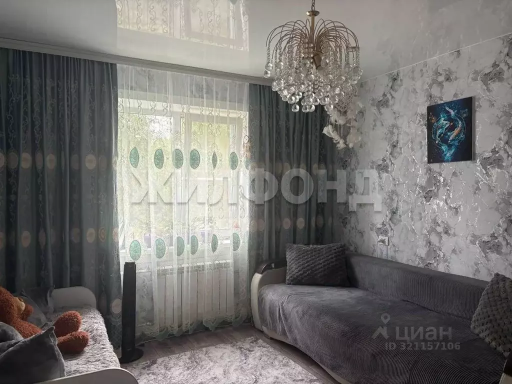 2-к кв. Новосибирская область, Искитимский район, Линево городское ... - Фото 0