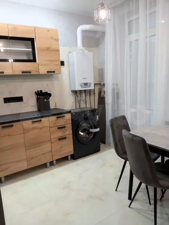 1-к. квартира, 40 м, 7/10 эт. - Фото 1