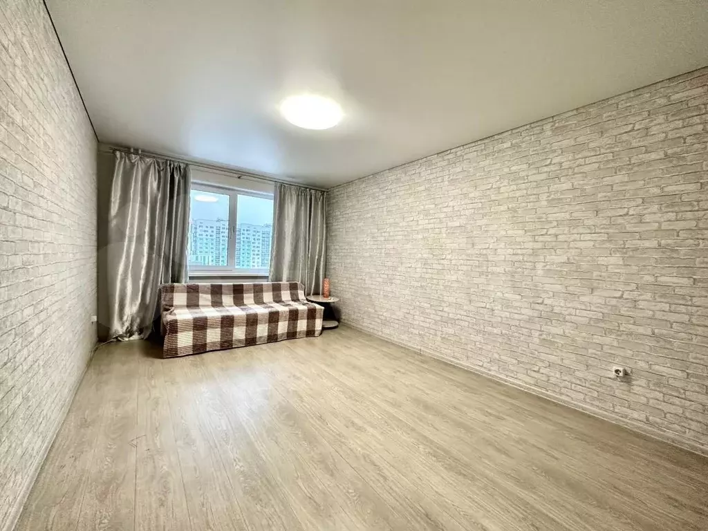 1-к. квартира, 37,5 м, 7/12 эт. - Фото 0