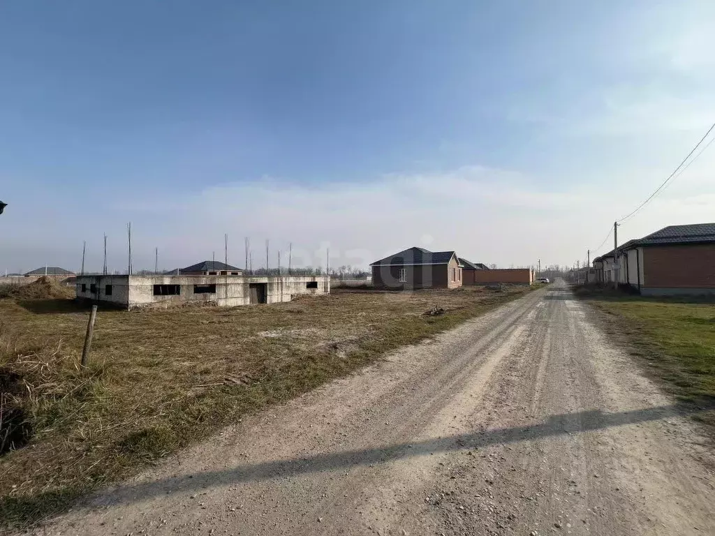 Участок в Ингушетия, Назрань ул. Юсупа Ахильгова (12.0 сот.) - Фото 1