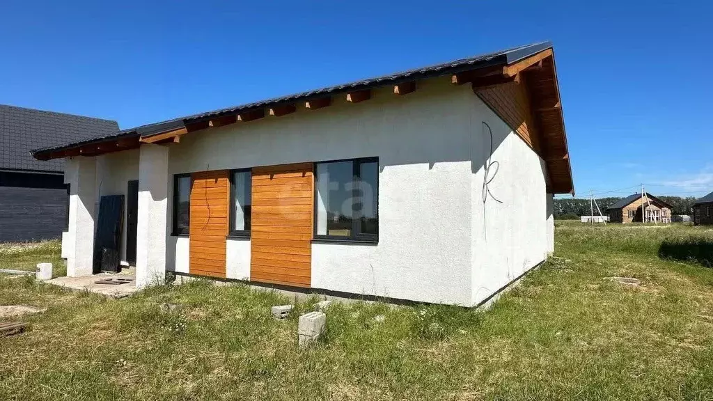 Дом в Башкортостан, Уфимский район, Дмитриевский сельсовет, д. ... - Фото 1