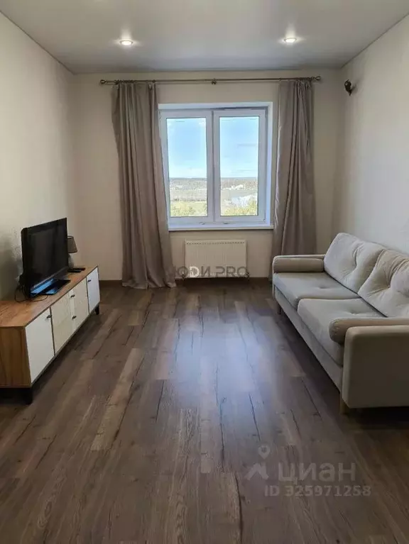 2-к кв. Башкортостан, Уфа ул. Летчиков, 1/8 (56.7 м) - Фото 1