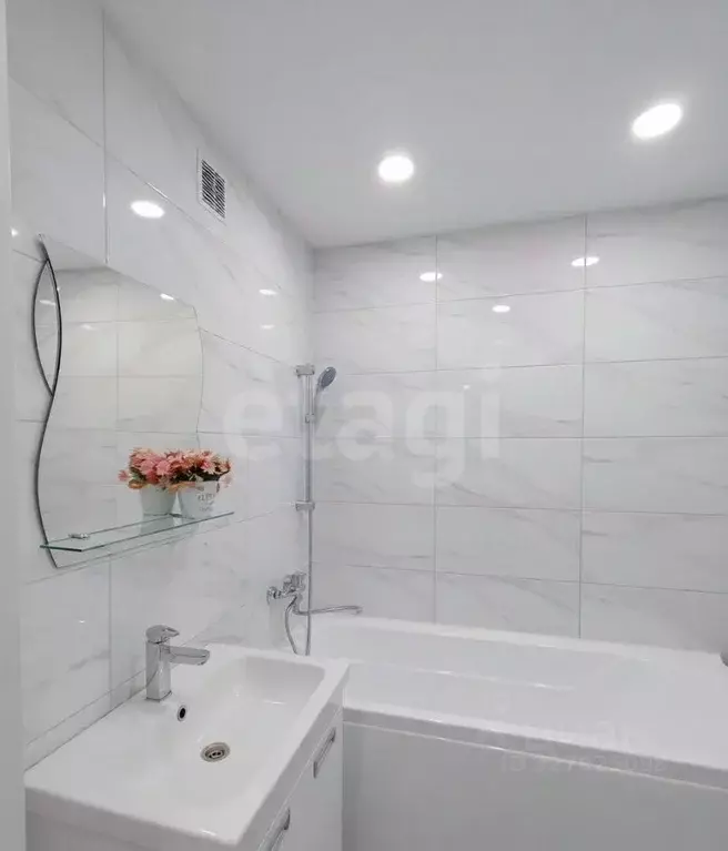 2-к кв. Алтайский край, Новоалтайск ул. Анатолия, 90 (58.0 м) - Фото 1