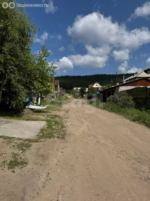 Дом в Улан-Удэ, микрорайон Солнечный, Кленовая улица (288 м) - Фото 1