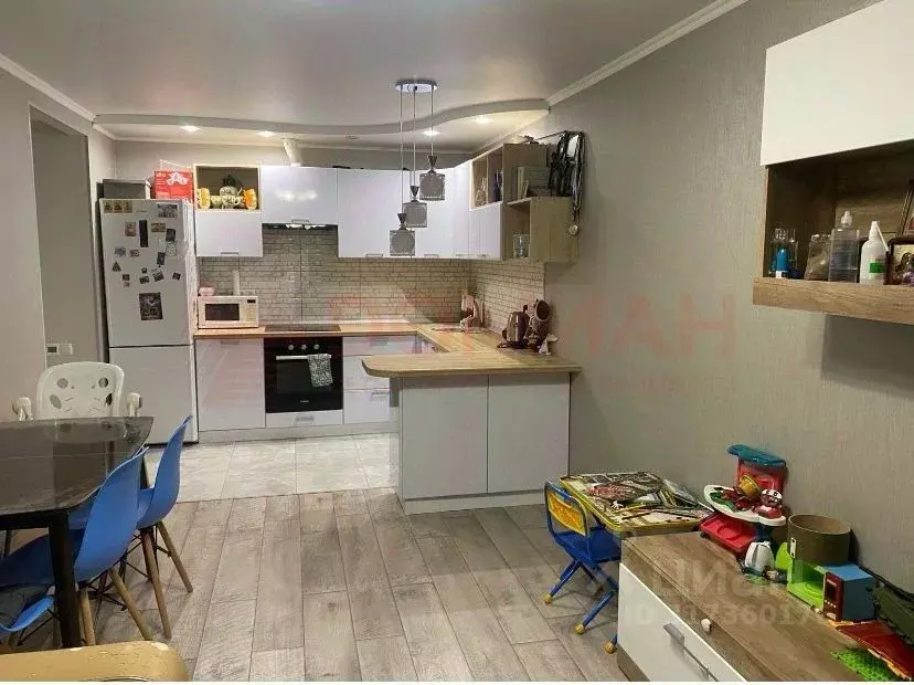 2-к кв. Ростовская область, Аксай Садовая ул., 31А (69.9 м) - Фото 1