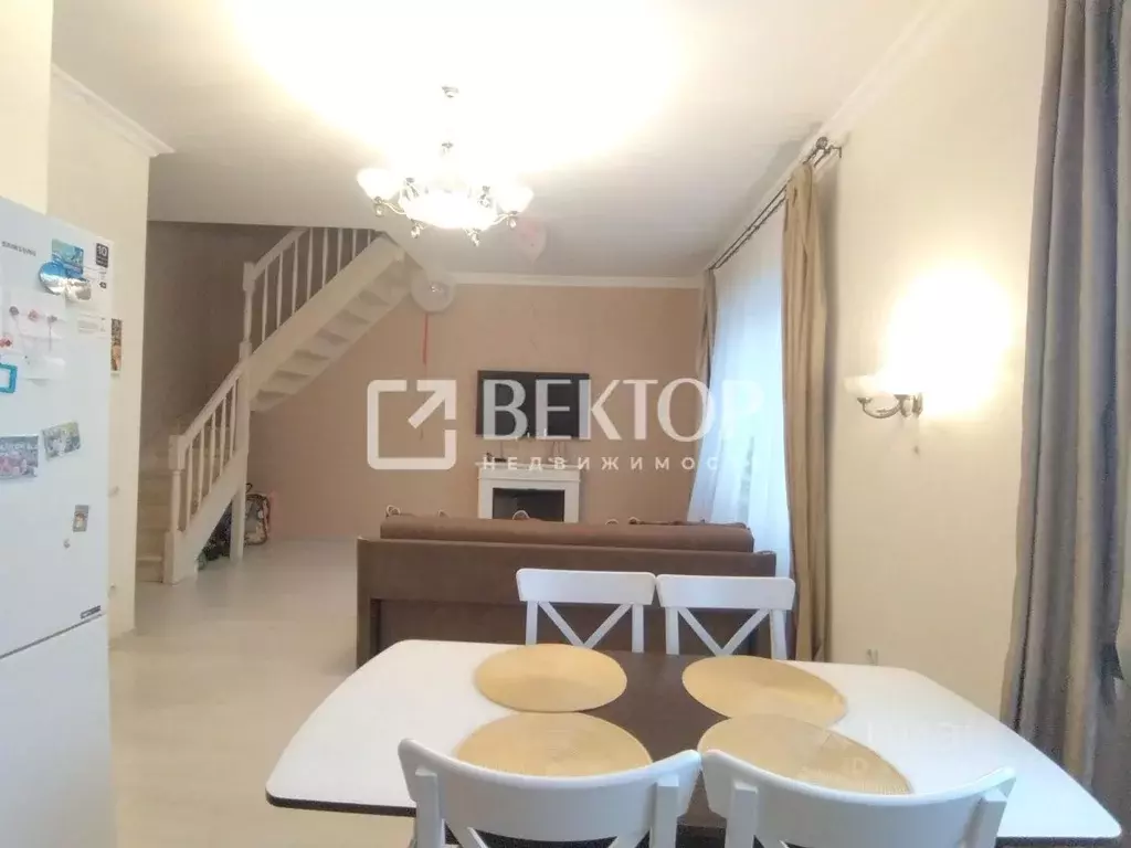 3-к кв. Костромская область, Кострома ул. Козуева, 25 (103.0 м) - Фото 0