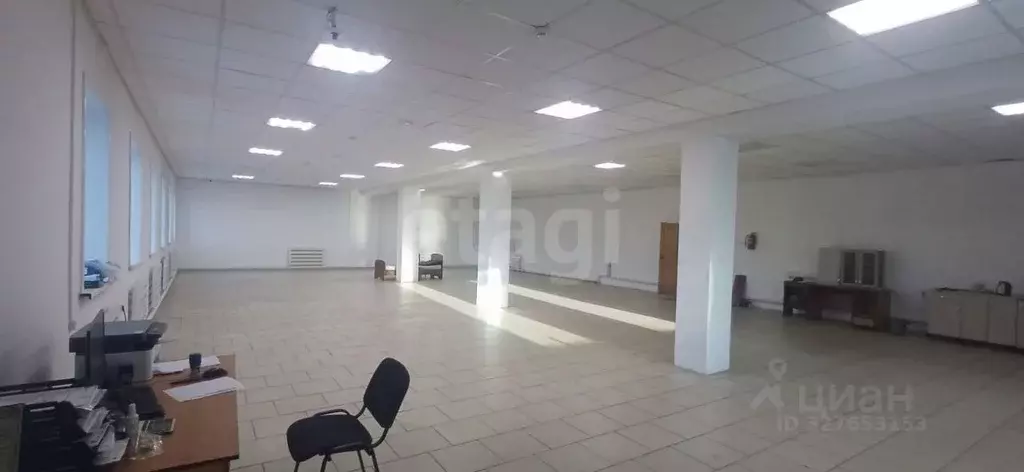 Торговая площадь в Алтай, Майминский район, с. Майма ул. Ленина (450 ... - Фото 1