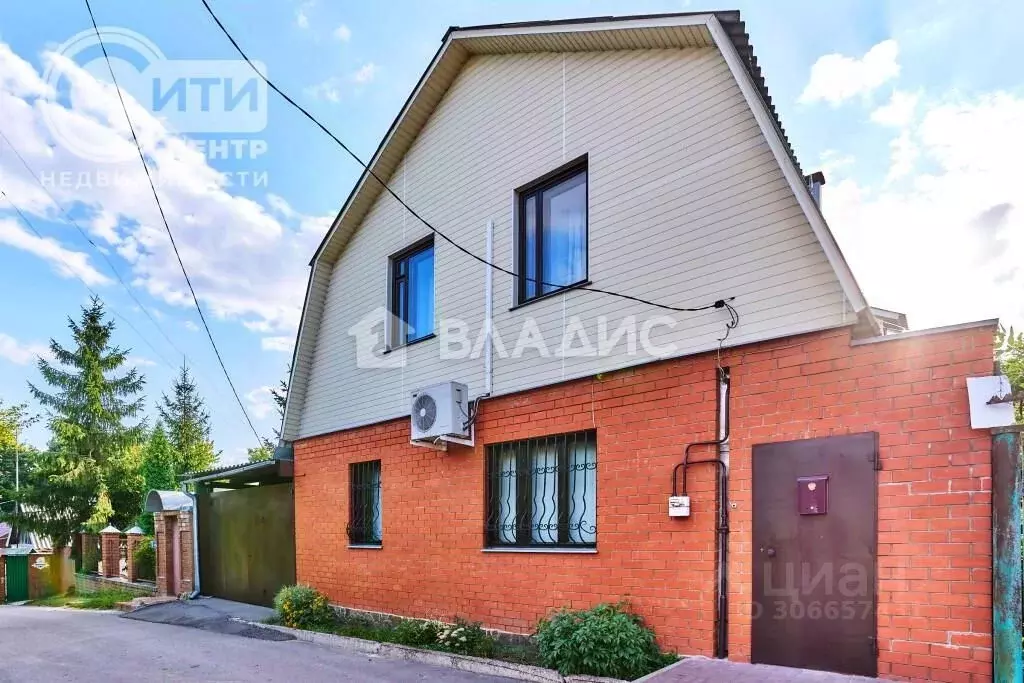 Дом в Воронежская область, Воронеж ул. Бунакова, 10 (235 м) - Фото 0
