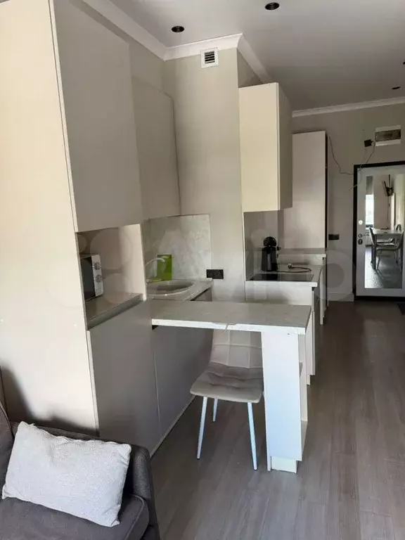 Апартаменты-студия, 18 м, 9/10 эт. - Фото 1