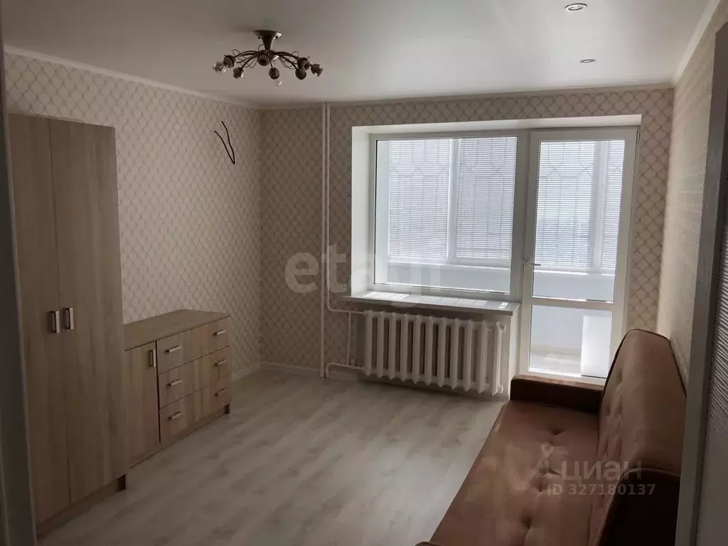 1-к кв. Тюменская область, Тюмень ул. Николая Чаплина, 132 (34.2 м) - Фото 0