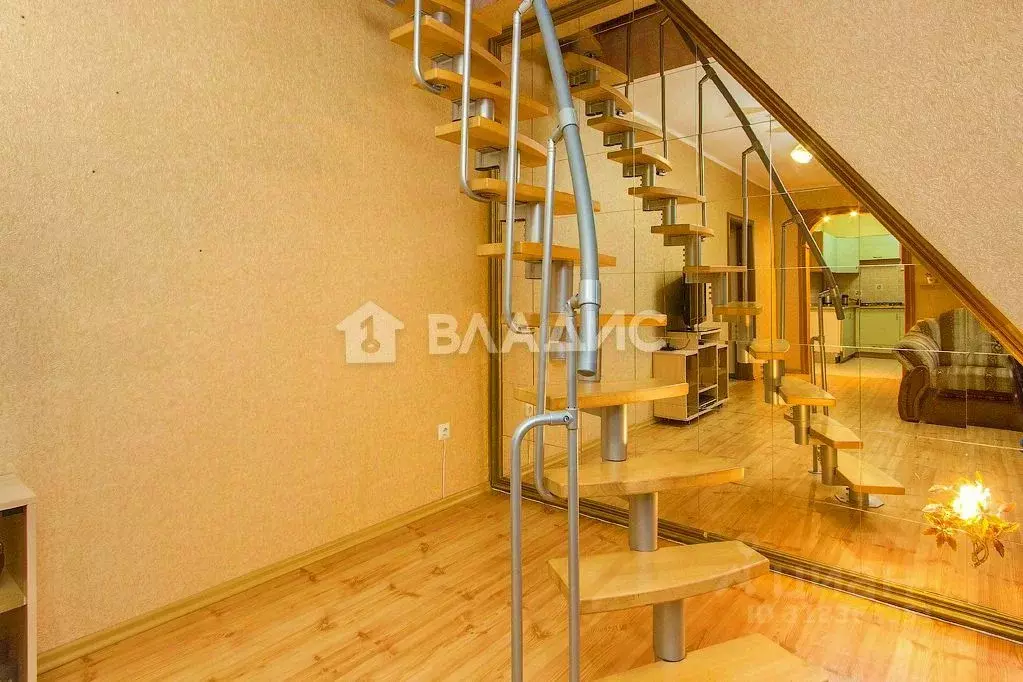 2-к кв. Калининградская область, Калининград Осенняя ул., 30 (63.2 м) - Фото 1
