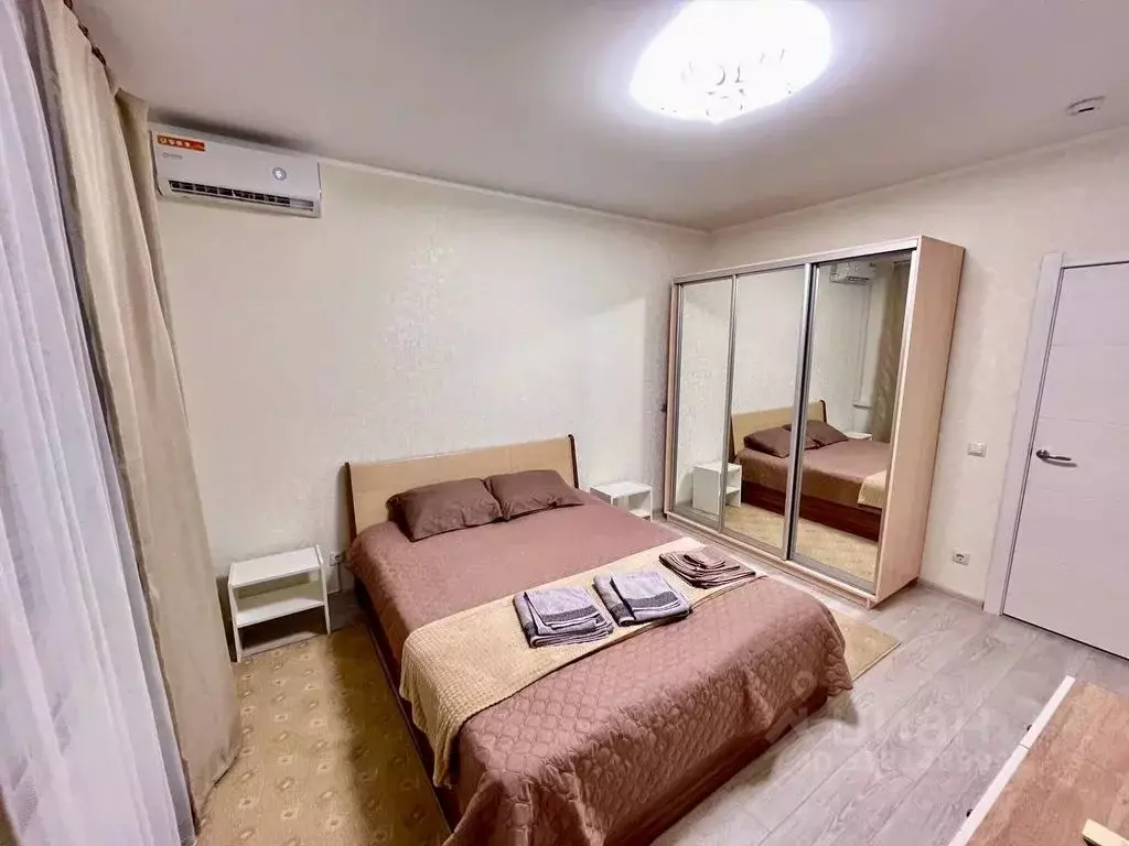 2-к кв. Белгородская область, Старый Оскол Степной мкр, 33Б (65.0 м) - Фото 0