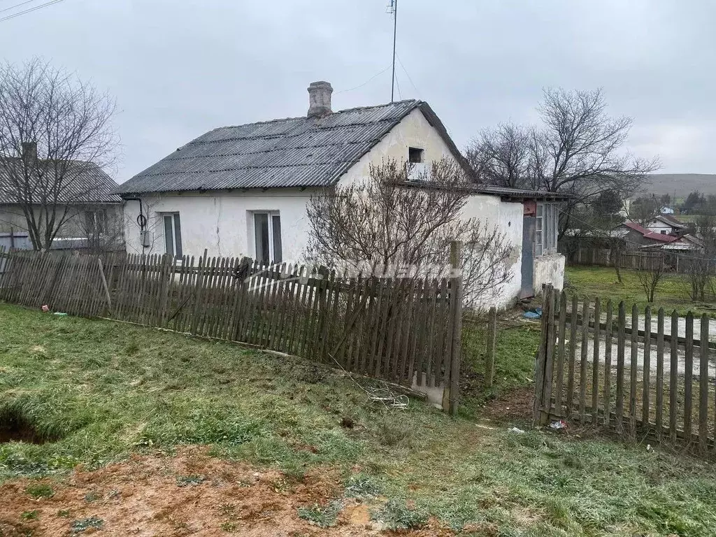 Дом в Крым, Симферопольский район, Кольчугинское с/пос, с. Равнополье ... - Фото 1