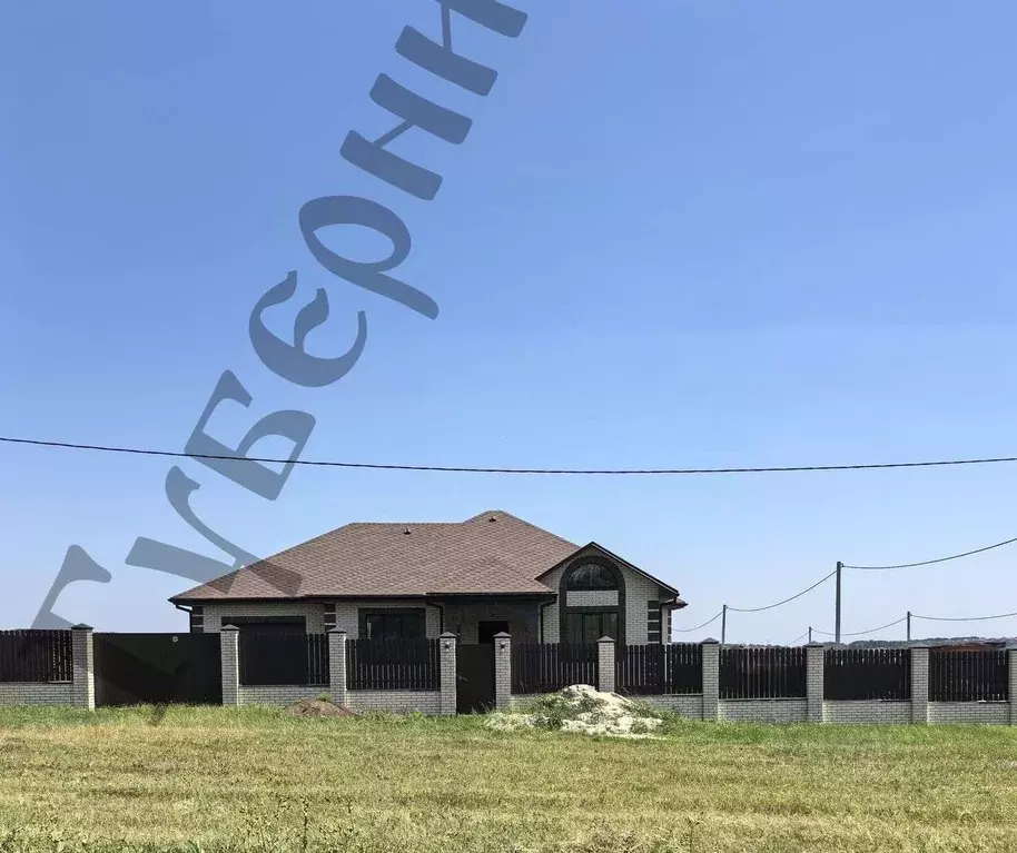 Дом в Белгородская область, Белгородский район, Тавровское с/пос, с. ... - Фото 1