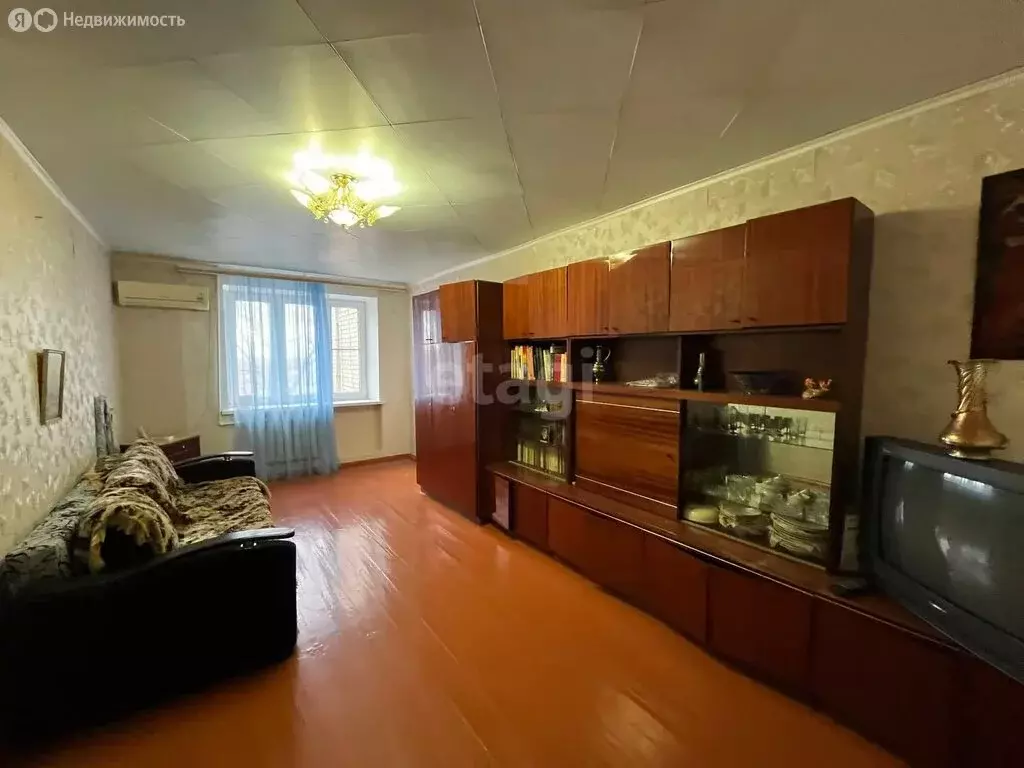 3-комнатная квартира: Махачкала, улица Магомета Гаджиева, 210А (82 м) - Фото 1