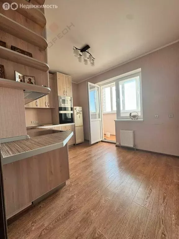 2-комнатная квартира: Краснодар, улица Автолюбителей, 28 (61 м) - Фото 0