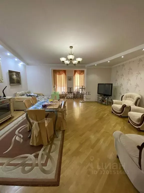 2-к кв. Белгородская область, Белгород Преображенская ул., 78 (79.7 м) - Фото 1