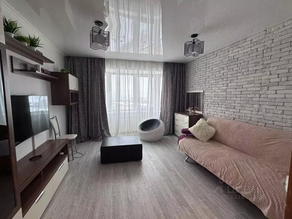 2-к кв. Магаданская область, Магадан ул. Наровчатова, 4 (50.0 м) - Фото 1