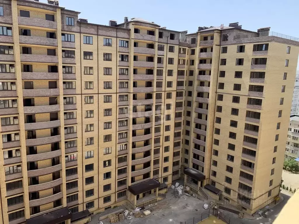 2-к кв. Карачаево-Черкесия, Черкесск ул. Космонавтов, 43Г (76.2 м) - Фото 0