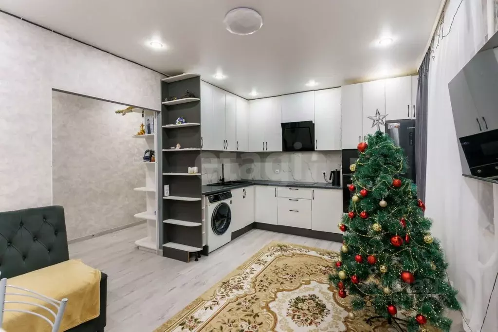 3-к кв. Тюменская область, Тюмень ул. Муравленко, 7 (76.4 м) - Фото 1