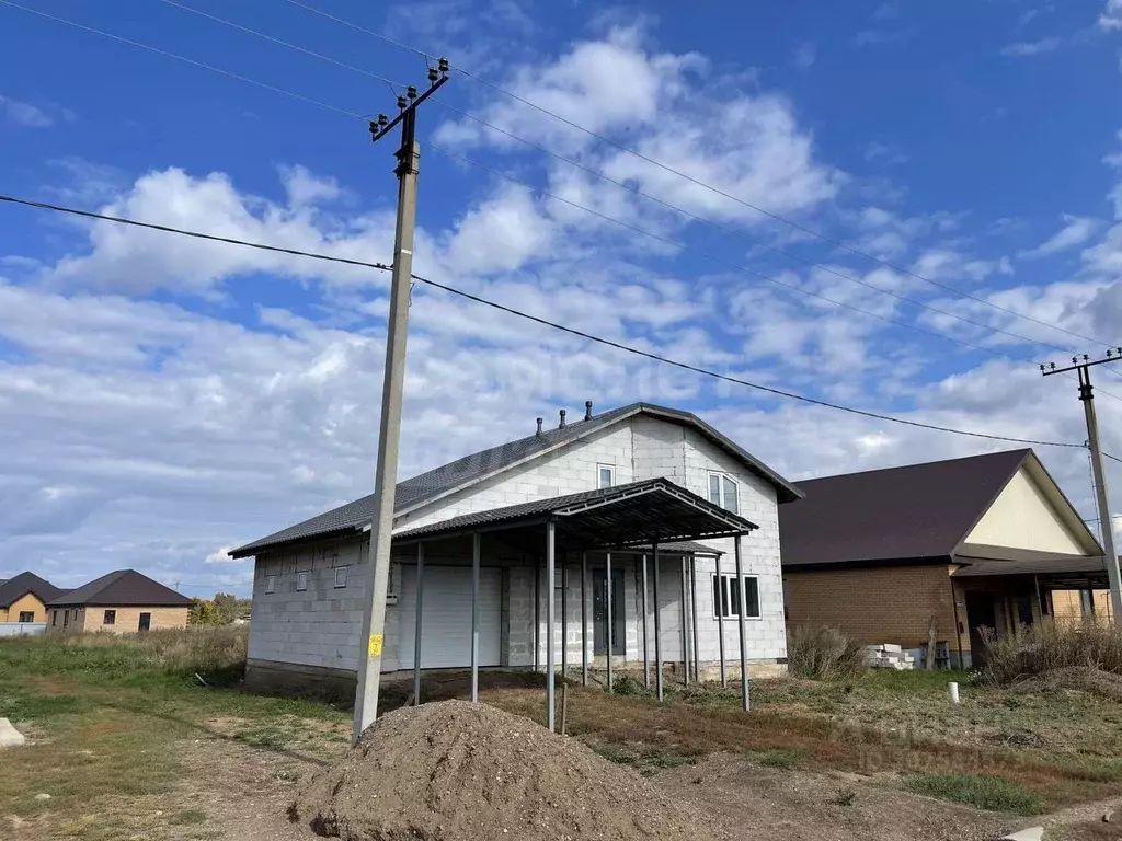 Дом в Оренбургская область, пос. Саракташ ул. Раздольная, 8 (127 м) - Фото 0