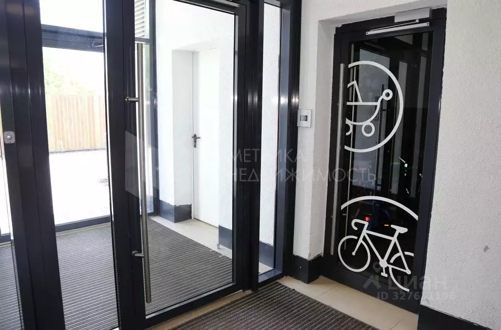 2-к кв. Тюменская область, Тюмень ул. 50 лет Октября, 57Ак1 (55.1 м) - Фото 1