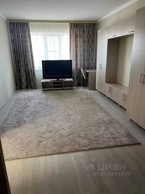 1-к кв. Белгородская область, Губкин ул. 9 Января, 3А (46.1 м) - Фото 1
