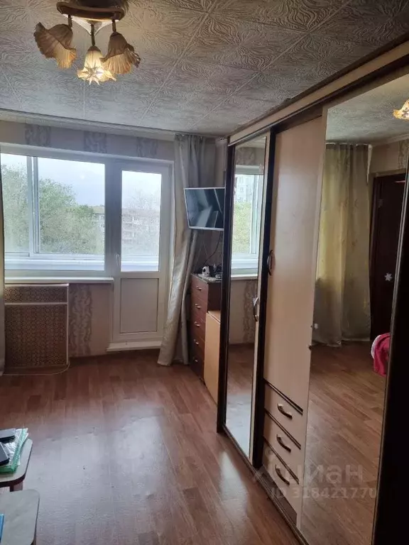 3-к кв. Омская область, Омск Волгоградская ул., 24А (50.0 м) - Фото 0