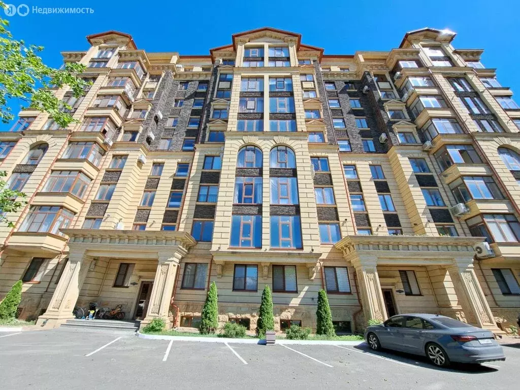3-комнатная квартира: Махачкала, улица Пирогова, 32А (128 м) - Фото 1
